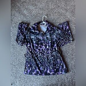 Zengery  purple and‎ black leopard print raincoat size (2) large